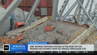 New Video: Section of collapsed Key Bridge to be lifted from Dali in operation to refloat ship
