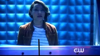 Barry locks up Nora:The Flash