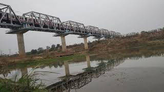 !! Goghat to howrah train comings see arambagh river bridge!! Neatural very beautiful