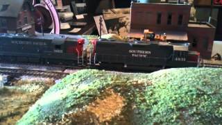 Fremo HO trains running January Oceano meet