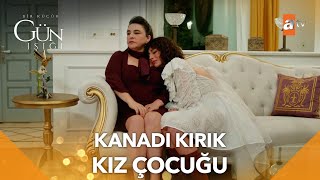 Dila ve Ümran'ın Sevgisiz Hikayesi | Bir Küçük Gün Işığı Kolaj