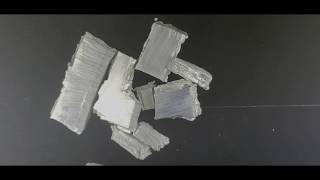 What does magnesium metal look like?