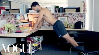 How to Work Out Like a Male Model at the Office