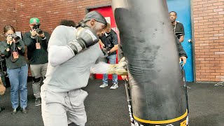 TERENCE CRAWFORD LOOKS TO CLOBBER SHAWN PORTER WITH THUDDING KO SHOTS! WORKS HEAVY BAG IN WORKOUT