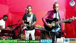 Apesi performance During Valentine live Part 1