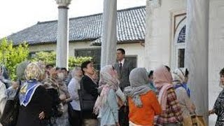 Japanese People Studying Islam in Tokyo Camii Mosque