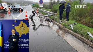 VETËAKSIDENT NË AUTOSTRADË NË AFËRSI TË VËRMICËS , HUMB JETËN NJË PASAGJER 18 VJEQAR NGA KOSOVA