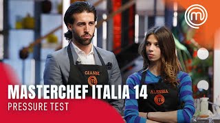 Alessia e Gianni fanno un disastro al Pressure Test | MasterChef Italia 14