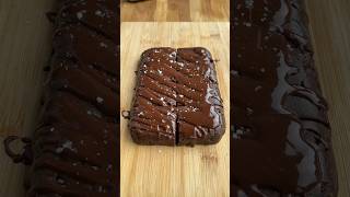 Healthy No Bake Fudge Brownies in less than 15 minutes! #brownies #healthyfood #healthybrownies 🍫