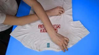 Plier un Tee-Shirt en 5 Secondes ! (Tuto)