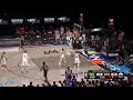 Blake Griffen dunks over Ginnas