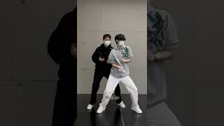 《小民同学 \u0026 Harry学长🏀》Dance Cover【陪我过个冬 (秋去冬来月如风djhz版) (秋去冬来月如风djhz版) - 李嘉嘉】| Hot Dance Douyin #shorts