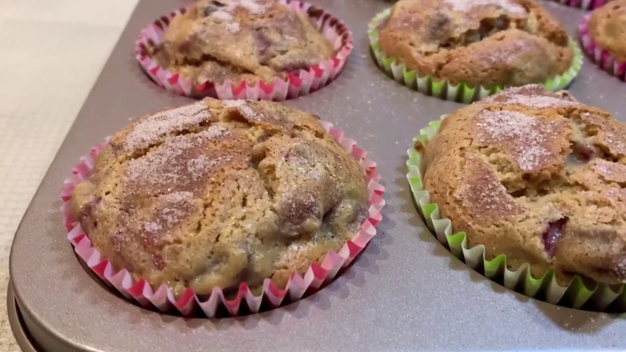 Rhubarb Muffins - มัฟฟินรูบาร์บ - YouTube