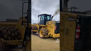 CAT 815K Compactor loading for transport. #heavyequipment #catequipment  #compactor #heavyhaul