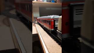 Model train DB Br151 with DB carriages