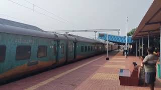 18464 KSR Bangalore - Bhubaneswar Prasanthi Express with BZA HOG WAP 7 Skipping Pithapuram.