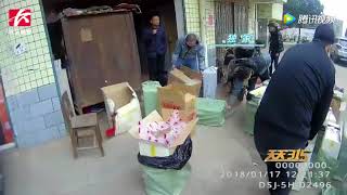 假烟仓库藏身安置小区小商行内，现场查货假烟1700余条