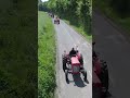 magnifique petit convoi de vieux tracteur dans la meuse