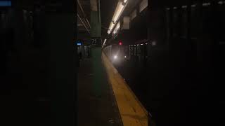 Manhattan bound R160B Siemens E at Forest Hills (9013/8897)