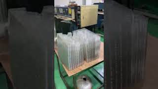 The manufacturing process of the blister turnover box on the bottom of the aircraft model