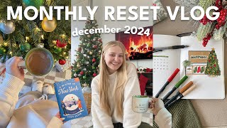 MONTHLY RESET VLOG 🎄 prep for december, cleaning, notion, new goals, bullet journal | Vlogmas day 1