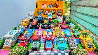 32 Types Cars ✩ Clean up muddy minicars \u0026 disney car convoys! Play in the garden