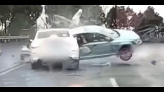 Idiots in Cars | China | 19
