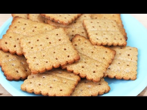 How to Make Homemade Graham Crackers! How to Make Homemade Graham Crackers!
