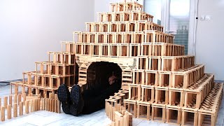 Domino Kapla #18: Pyramid (destruction)