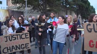 Protesta Paċifika quddiem id-Depot tal-Pulizija