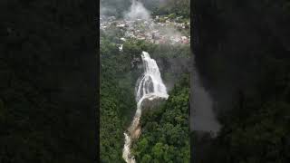 Cachoeira véu de Noiva