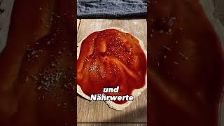 High Protein \u0026 Kalorienarme Pizzataschen 🍕#shorts #highprotein #abnehmen #rezept #pizza #fitness