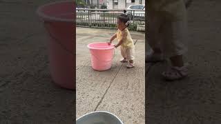 這可能是最簡單的學步車啦 #baby #cute #cutebaby #萌寶 #funny #人類幼崽 #可愛い #babycute