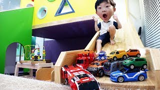 예준이의 플레이 하우스 자동차 장난감 미끄럼틀 놀이 도도 키즈 풀빌라 펜션 카봇 또봇 Kids Car Toys Slides PlayHouse Indoor Playground