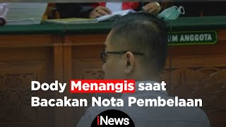 Dody Prawiranegara Menangis saat Bacakan Nota Pembelaan dalam Sidang Kasus Teddy Minahasa