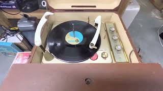 RCA 8-HFP-1 Plays Going Going Gone by Donny Osmond.  Crystal clear sound after restore