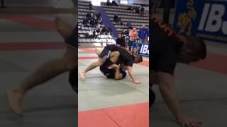 Thiago Sa X Toni Favier Paris International Open IBJJF Jiu-Jitsu No-Gi Championship 2016