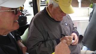 Bob Goalby signs autographs for The SI KING 4-22-13