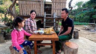 He created a dining table and cooked a meal with the single mother, Orphan Po