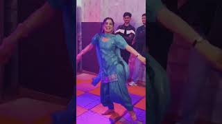 Foujan tera fouji rakhe tanne full moj me | Ritika Chaudhary dance | wedding dance |