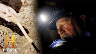 SKELETAL REMAINS Buried at Ancient Mine | The Lost Gold of the Aztecs (Season 1)