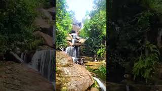 ගොඩක් අය නොදන්න ලස්සන තැනක් 🌍❤😍 #travel #srilanka #leafoluella #waterfall #hatton