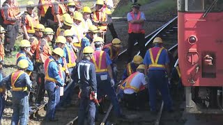 JRキハ47回送列車の脱線現場で復旧作業続く　津山線の岡山駅ー法界院駅間　24日運転再開へ