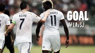 GOAL: Gyasi Zardes pounces on a deflection for the equalizer | LA Galaxy vs San Jose Earthquakes