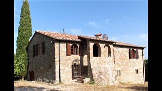 Antico casale in pietra nella campagna della Maremma Toscana Rif. EZ-2304