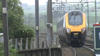 Arriva XC Class 220 passes Berwick Southwards