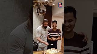 Sohail Khan Throws Heartfelt Birthday Bash for His Chef in a Wholesome Celebration | N18S #trending