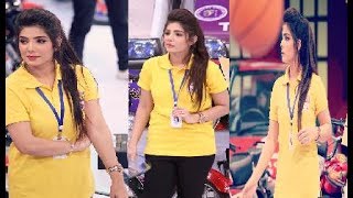 Fabiha Sherazi In Yellow Shirt Jeeto Pakistan With Fahad Mustafa