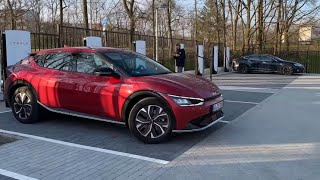 Incompatibilité Ioniq 5, 6 et Kia EV6 : les superchargeurs V4 ne résolvent pas le problème !