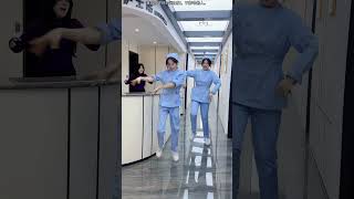 君君跳的就是喜庆呀🤭#dance #dancevideo #nurses #shortsdance #护士跳舞